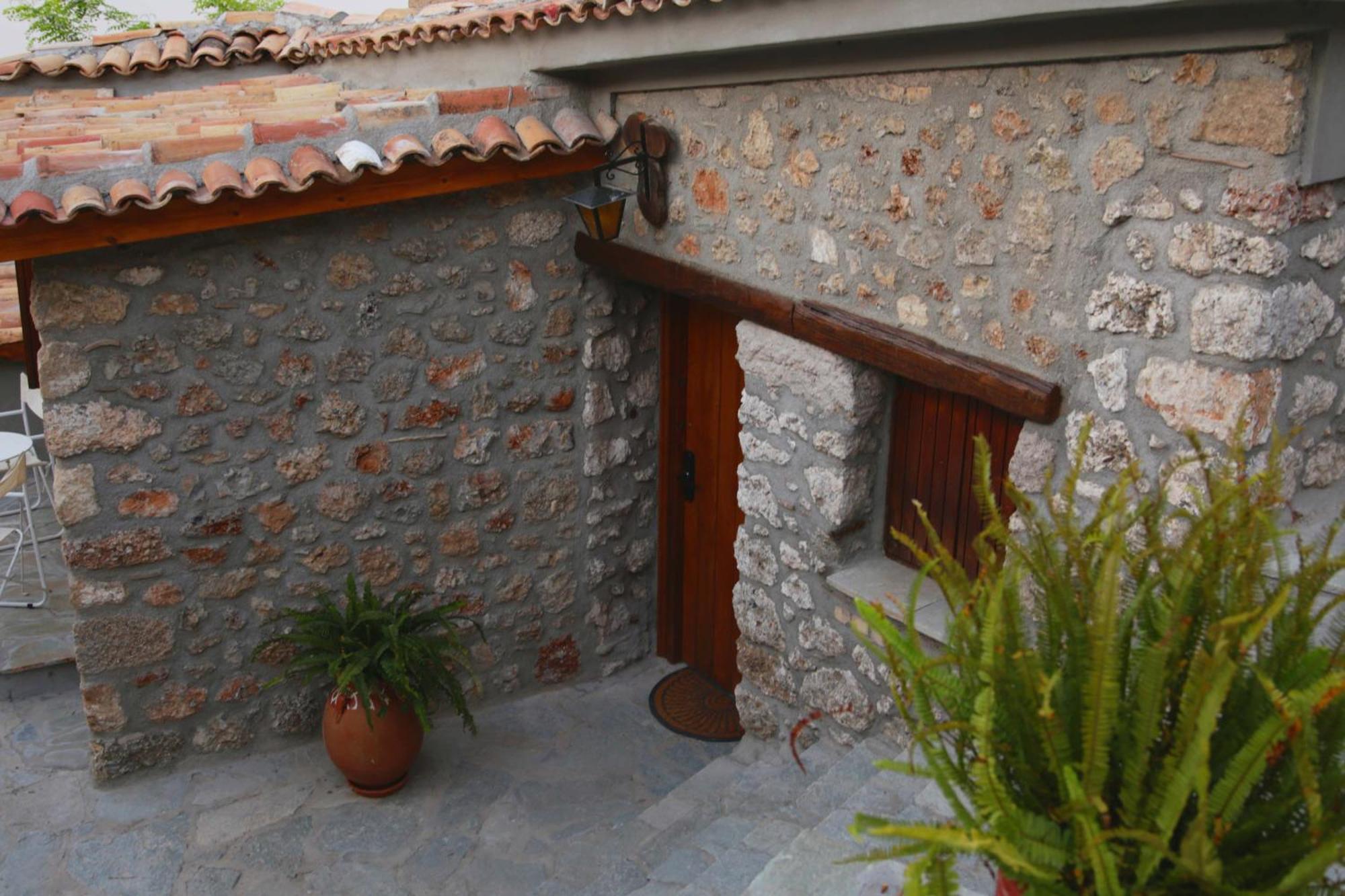 Fteri Stone House In Platanos, Akrata Apartment Exterior photo