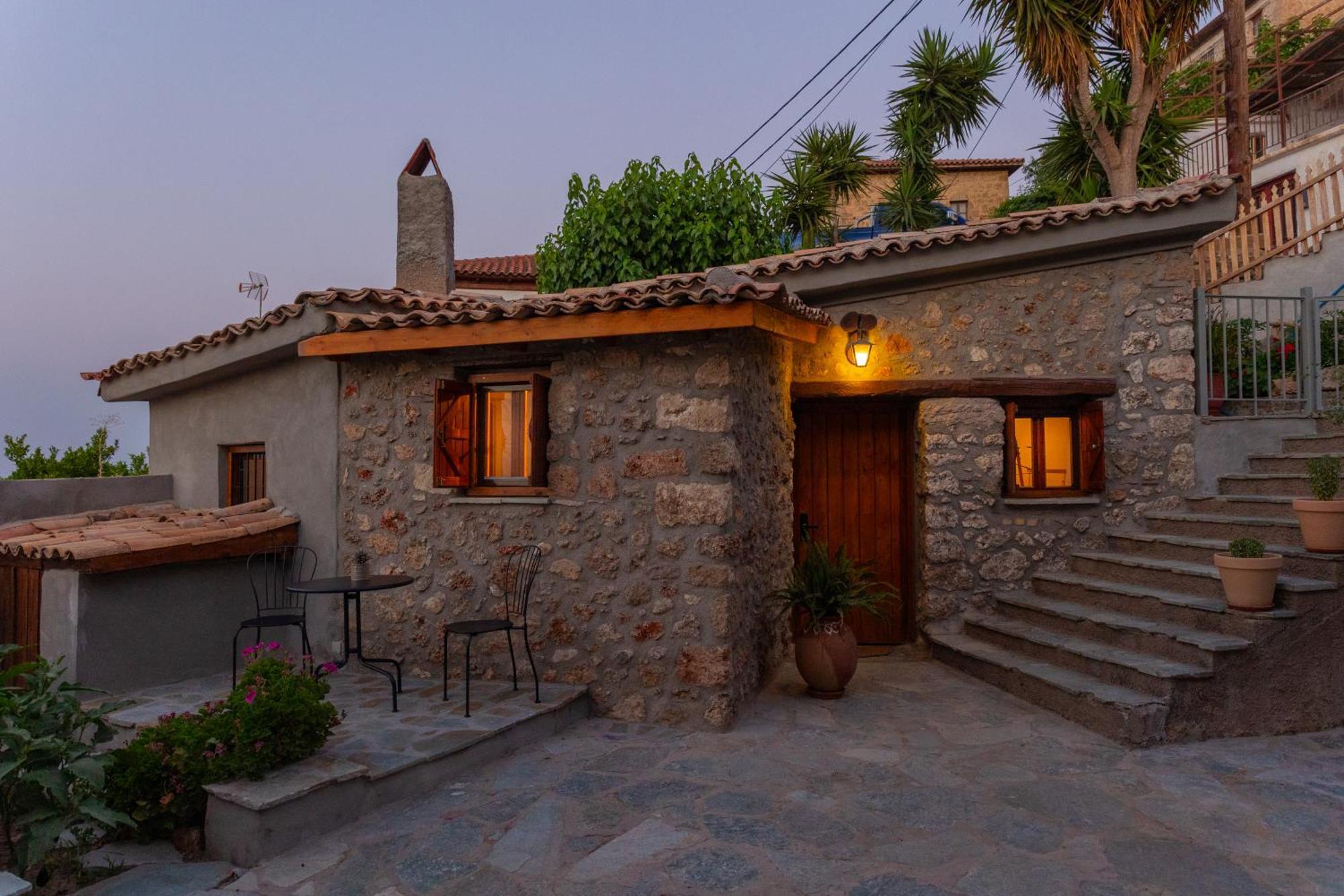 Fteri Stone House In Platanos, Akrata Apartment Exterior photo
